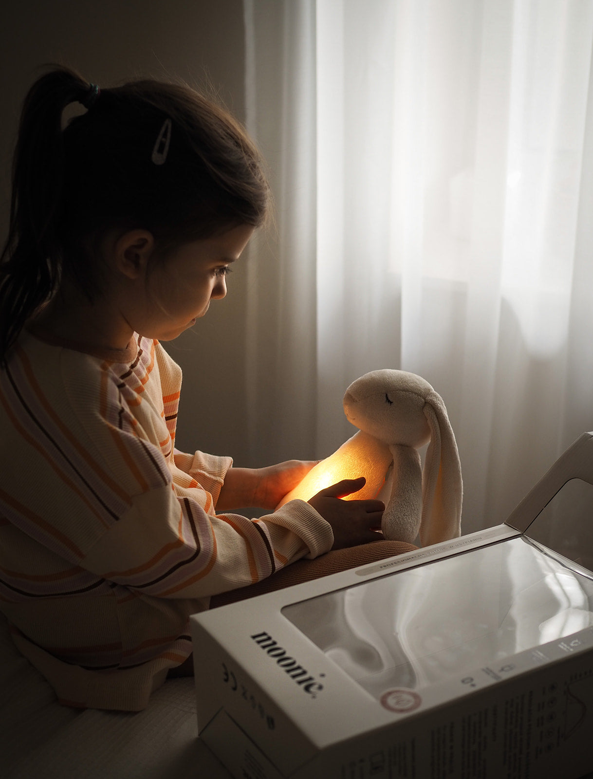 MOONIE 2.0 / Gece Lambalı Uyku Tavşanı